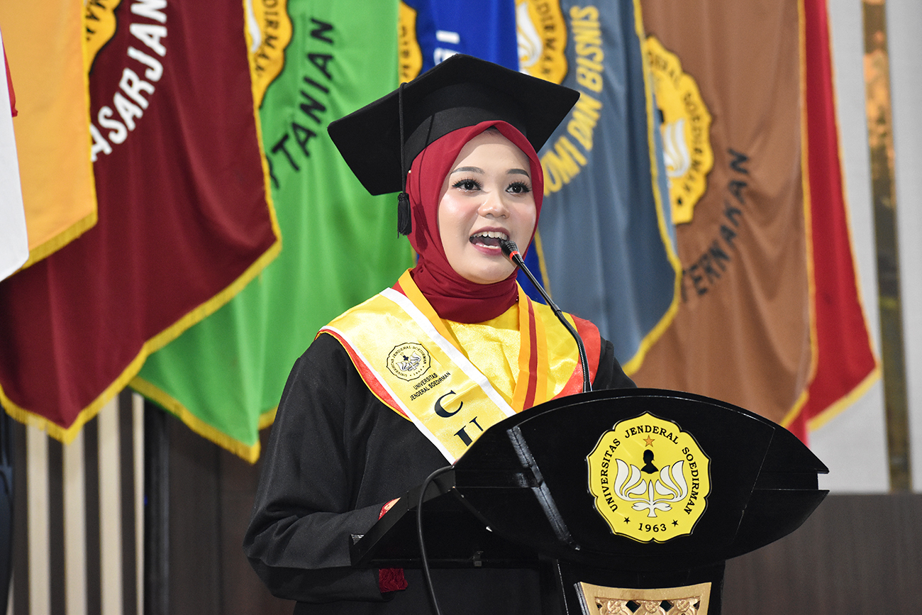 sambutan wisudawan