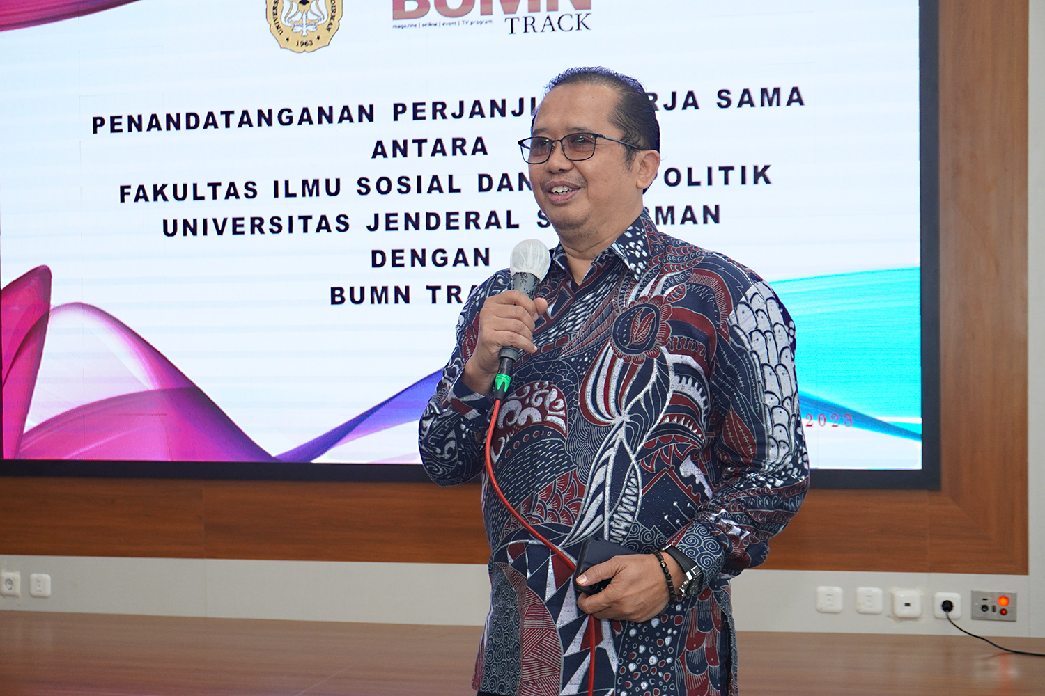 Direktur Utama BUMN Track Jakarta 