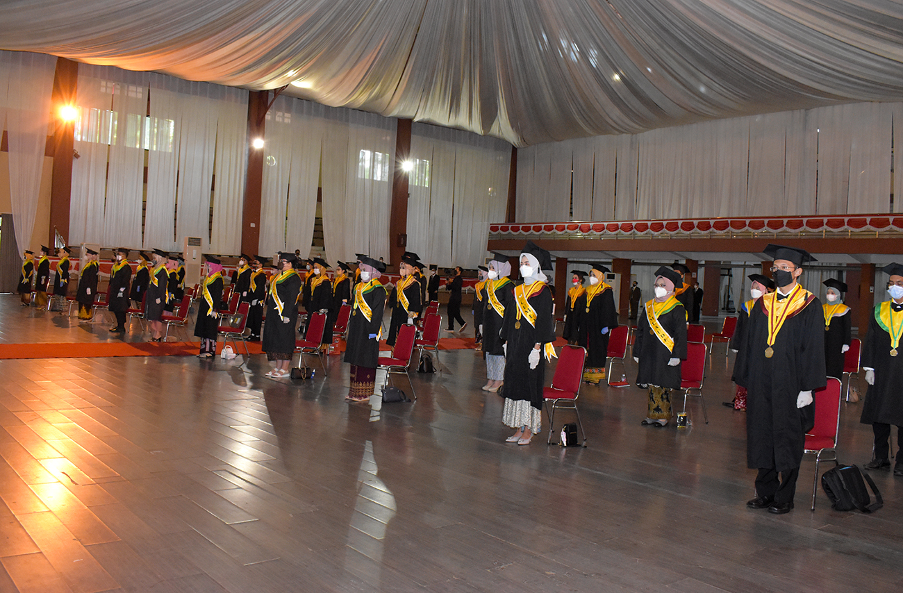 wisuda