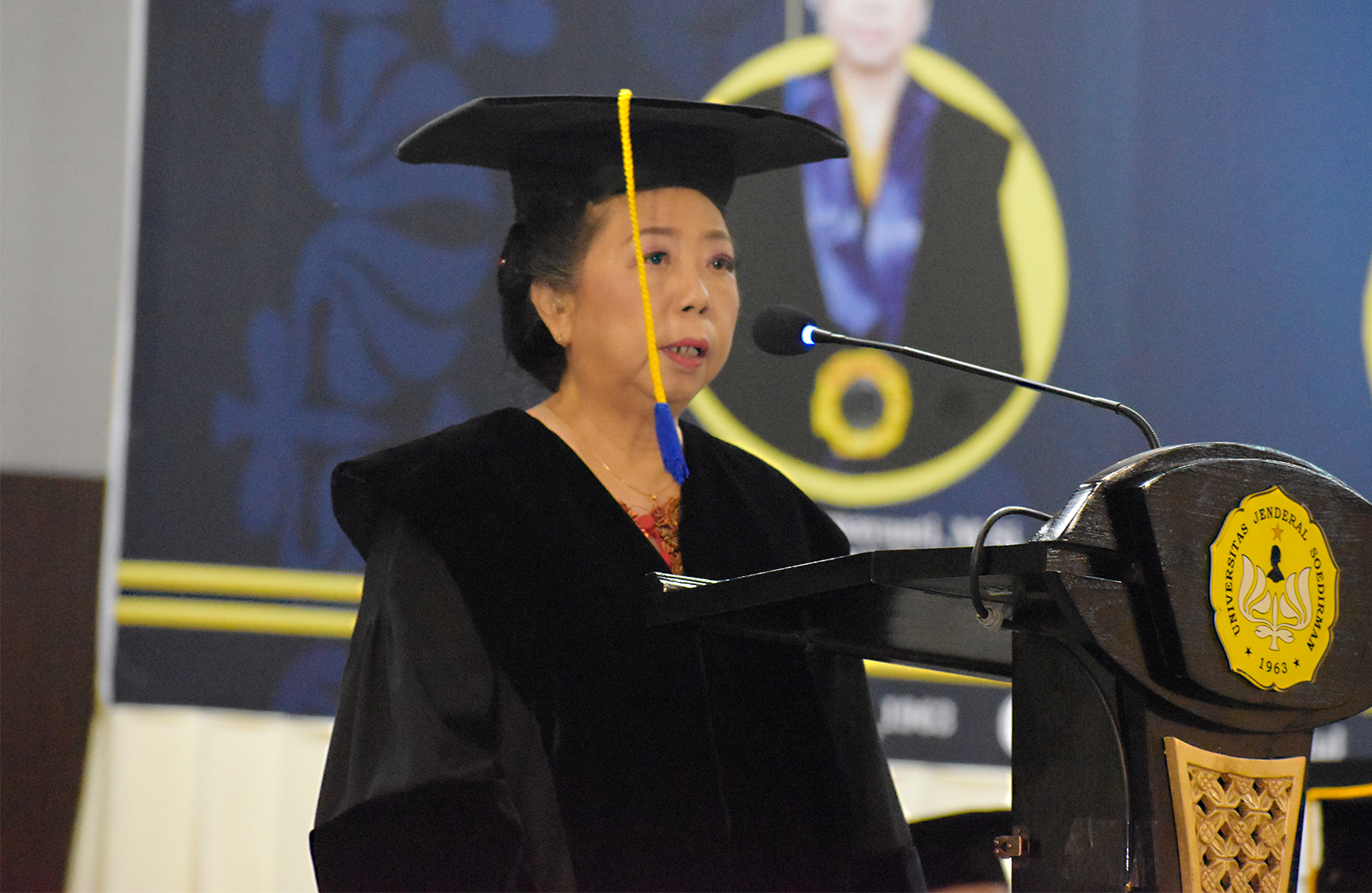 Prof. Dr. Dra. Hernayanti, M.Si 