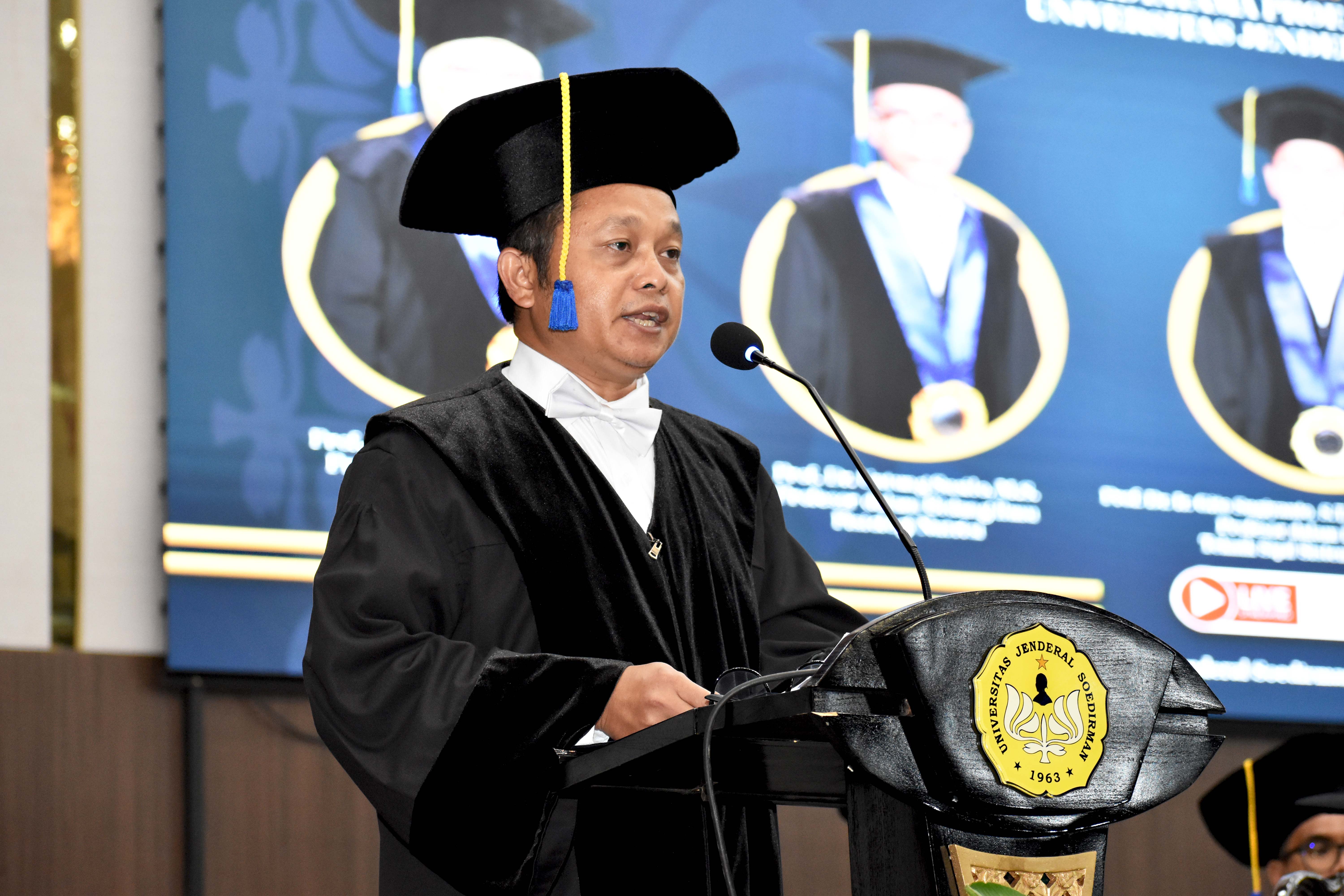 Prof. Dr.E. Suharno