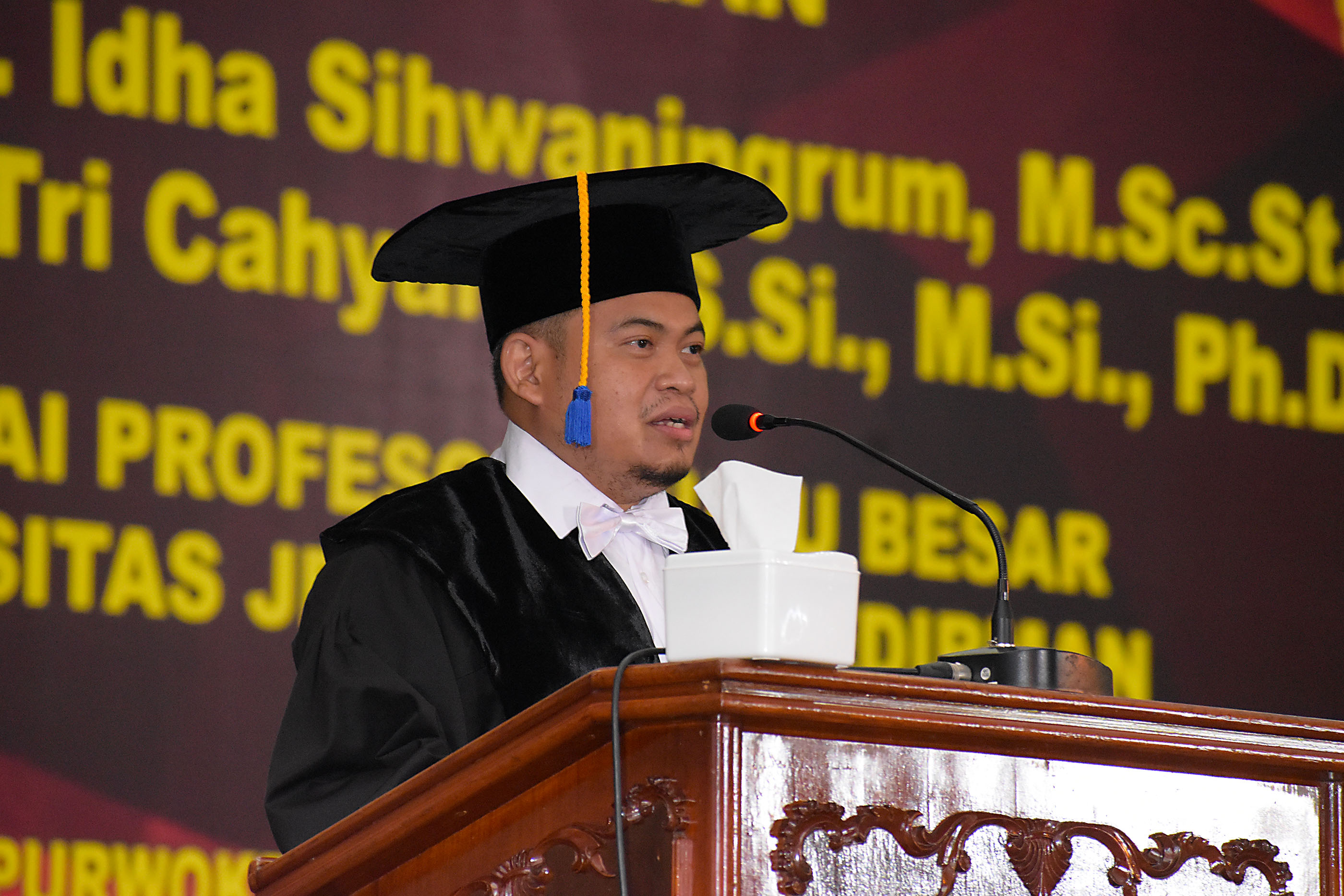 Prof. Wahyu Tri Cahyanto S.Si.,M.Si.,Ph.D 