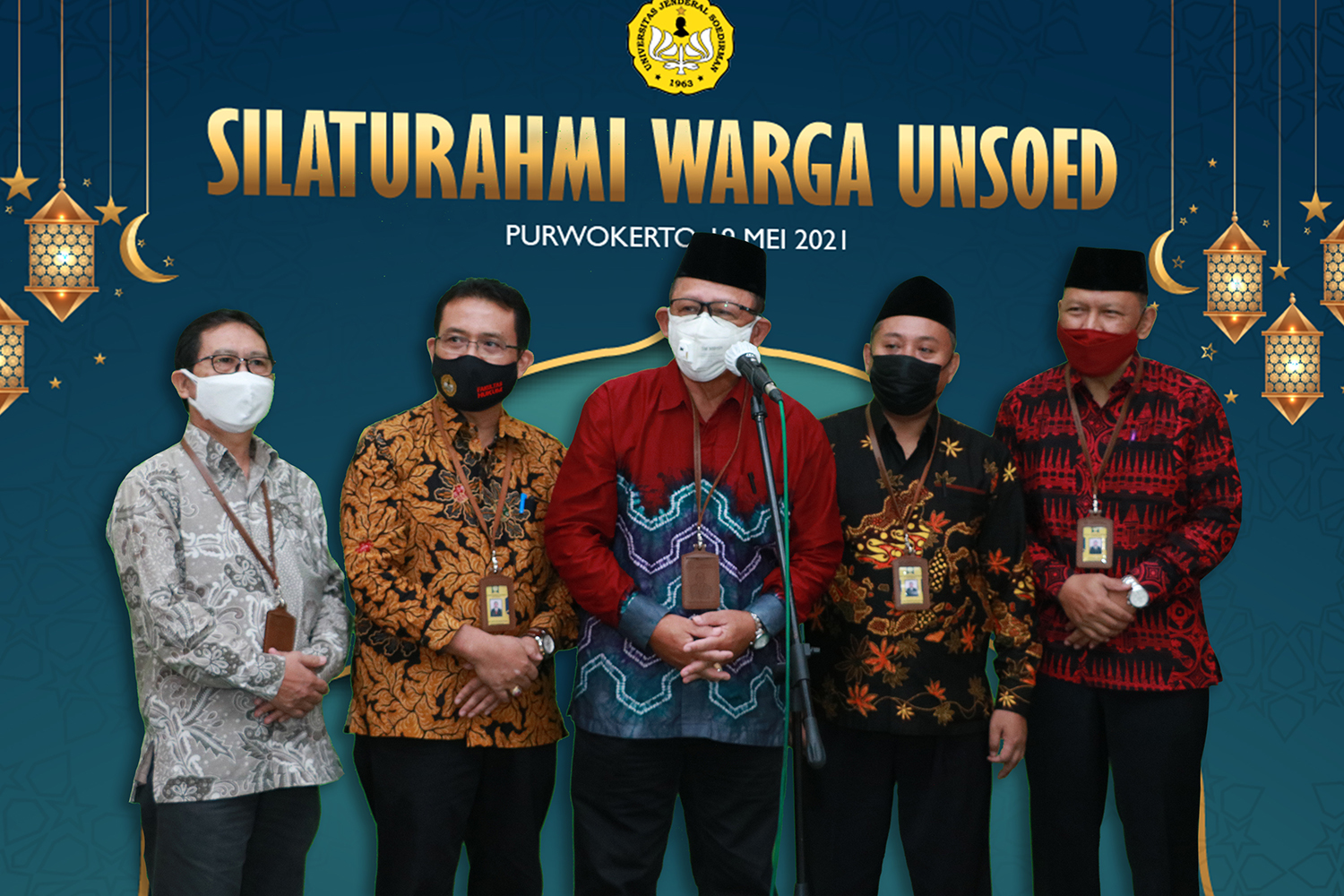 rektor beserta para wakil rektor