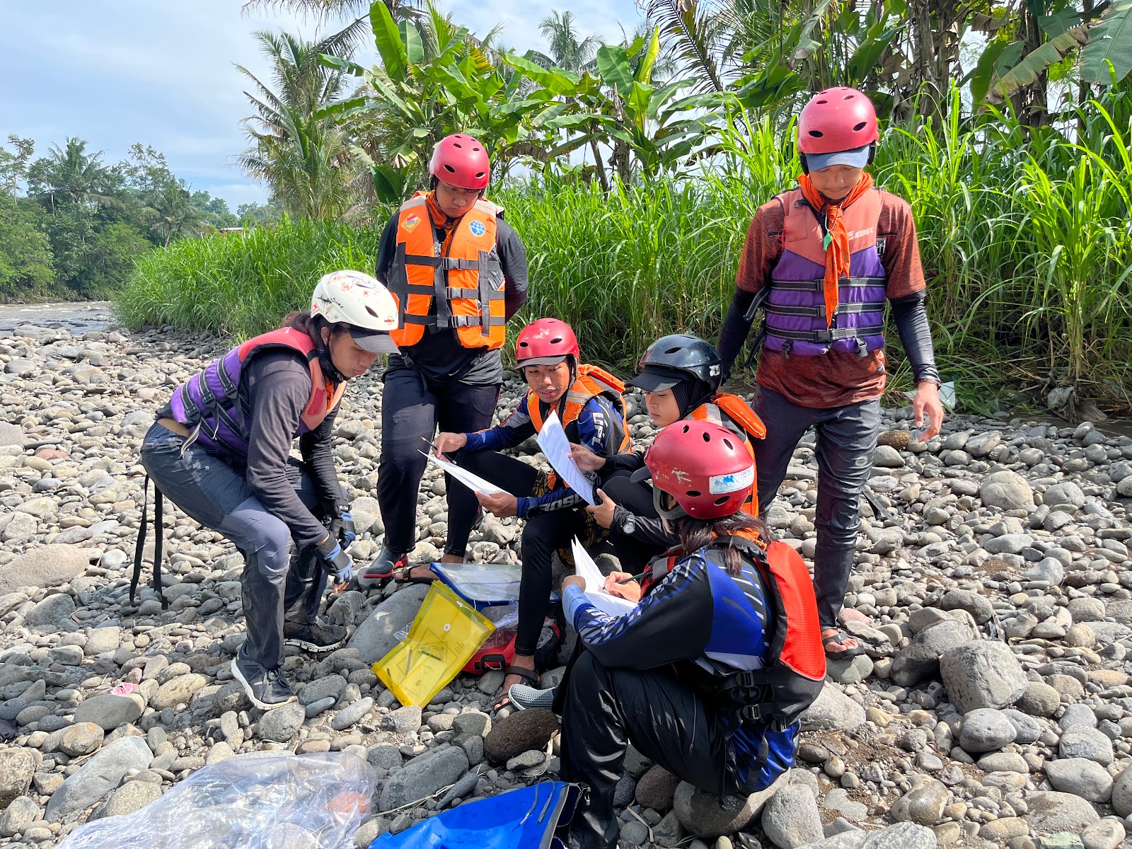 arung jeram 