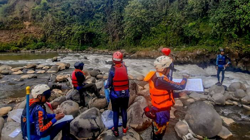 Divisi Rafting