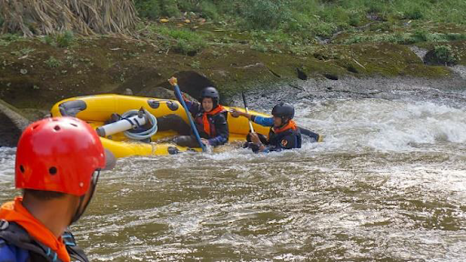 Divisi Rafting