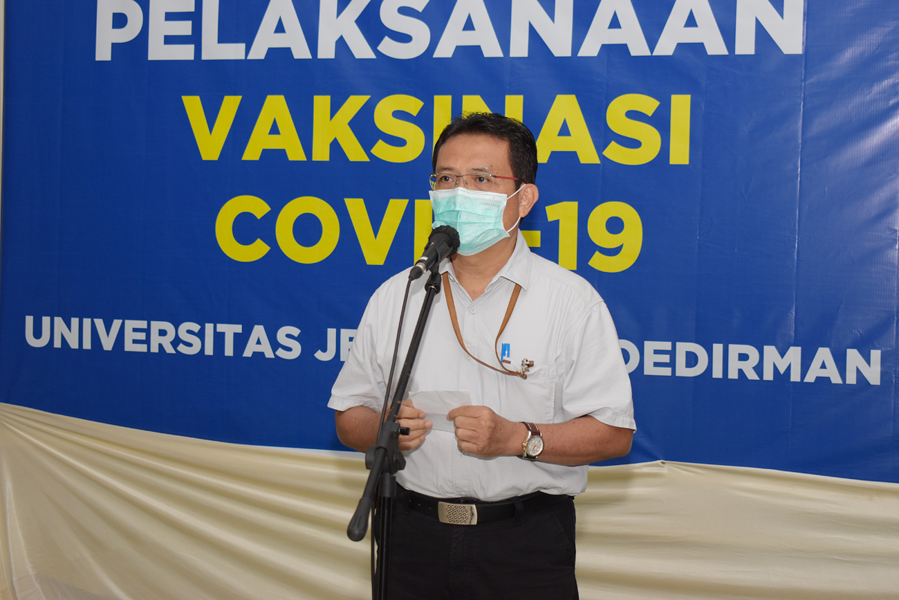 Ketua Tim Vaksinasi Covid-19 Unsoed Prof.Dr Hibnu Nugroho SH.,M.Hum 